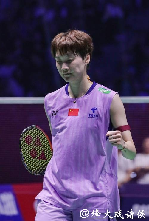 陈雨菲2-0横扫晋级 闯入羽毛球世锦赛女单8强 陈雨菲2-0横扫晋级 闯入羽毛球世锦赛女单8强